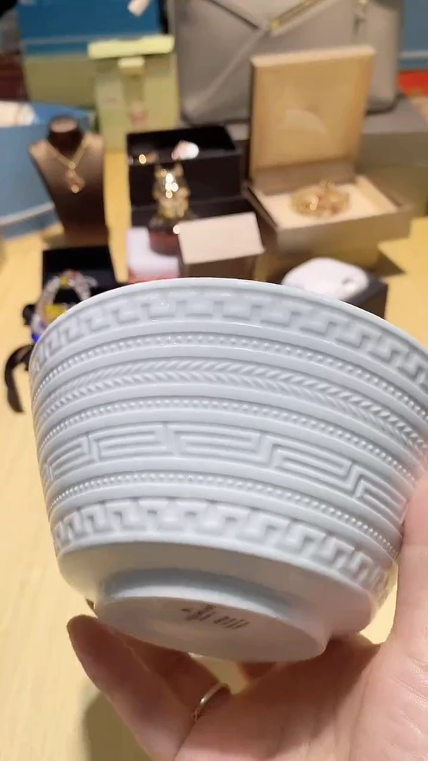 【闪购商品】瓷片锅碗瓢盆一件不剩
