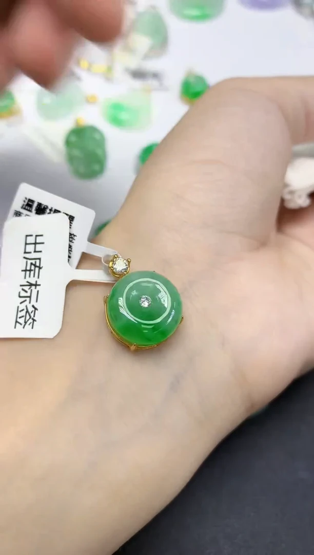 颈饰未镶嵌翡翠天然缅甸翡翠A货多样性发一件