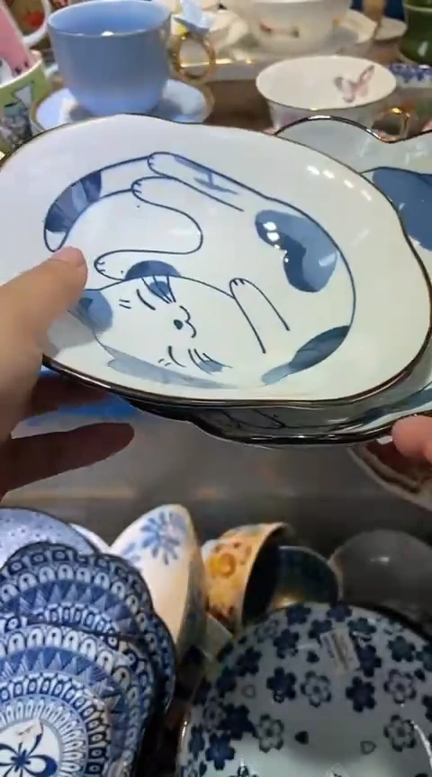瓷片莫****∩1111111111111@@1