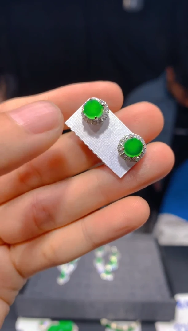 【闪购商品】定制翡翠未镶嵌118/多样性发货（发其一）