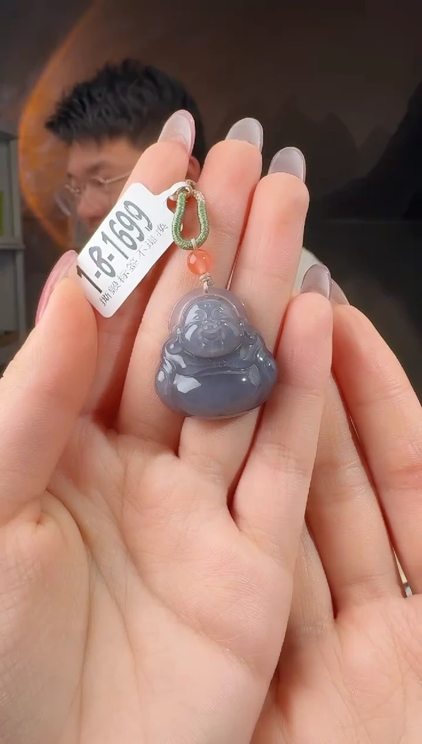 颈饰未镶嵌和田玉佛公