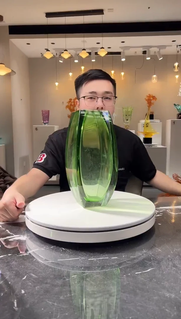 摆件巴比特美学-翠绿色大四方花器