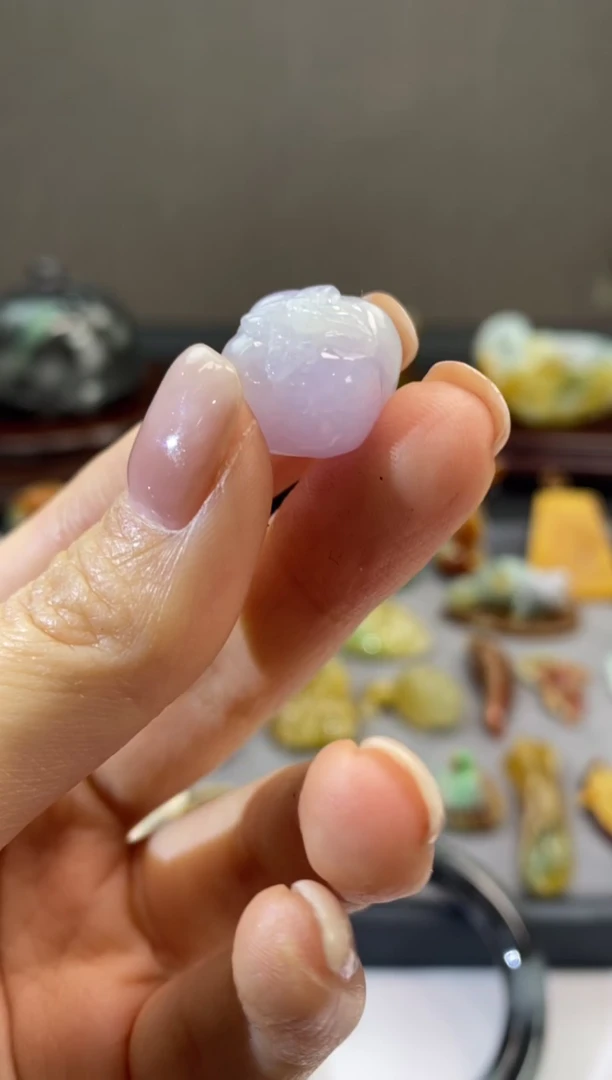 【闪购商品】翡翠颈饰未镶嵌翡翠小柿子