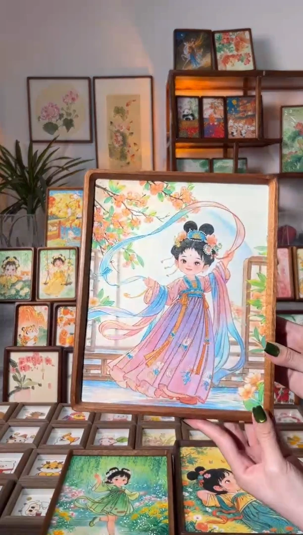 【闪购商品】国画跳舞女孩 手绘国画10花梨