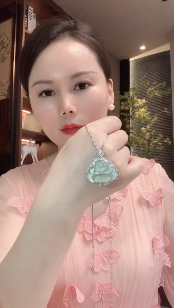吊坠(不含链)18K金镶嵌翡翠A41