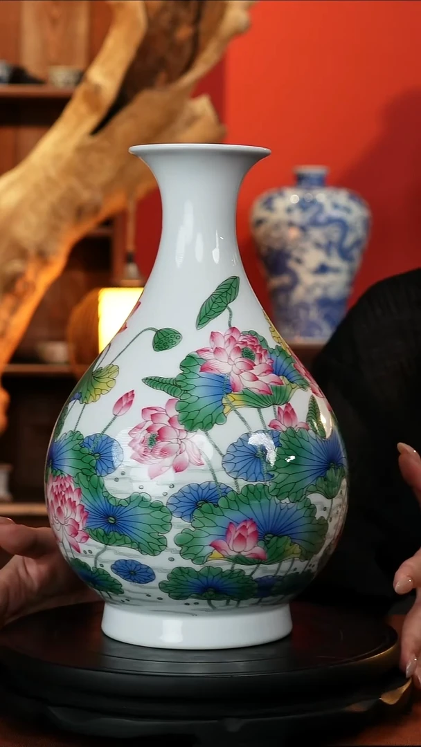 摆件皇窑粉彩荷花/纹玉壶春瓶