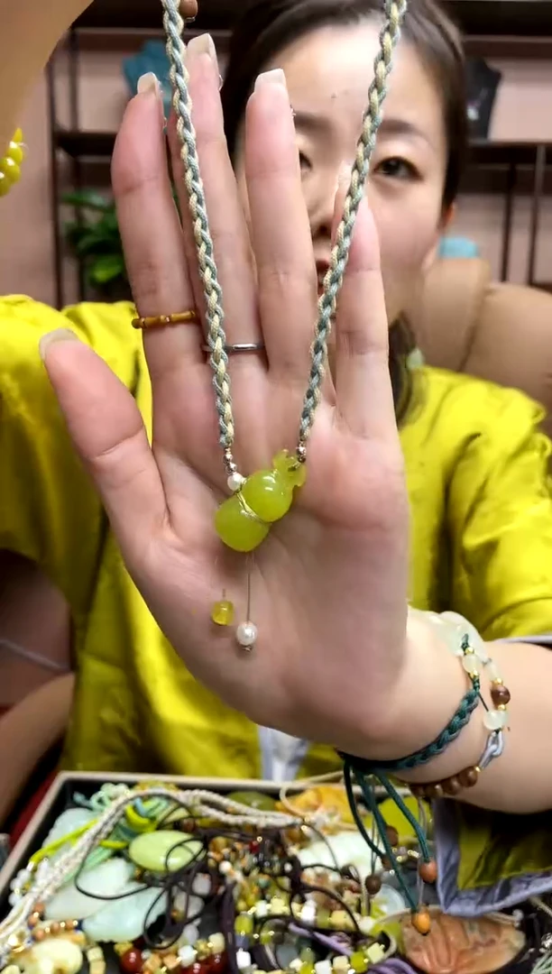 【闪购商品】岫玉吊坠未镶嵌·