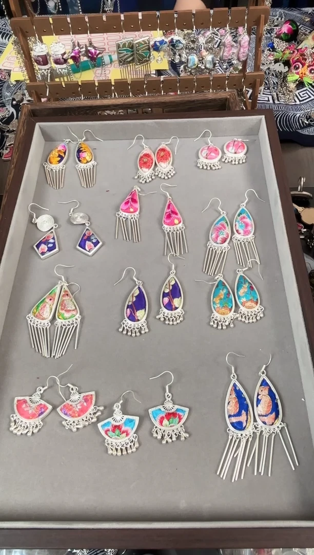 织绣民族风非遗老绣饰品596