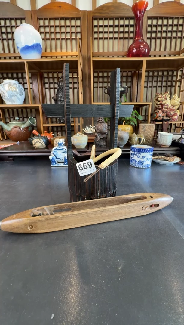摆件小*  注意：回流商品，默认有瑕，不退不换。