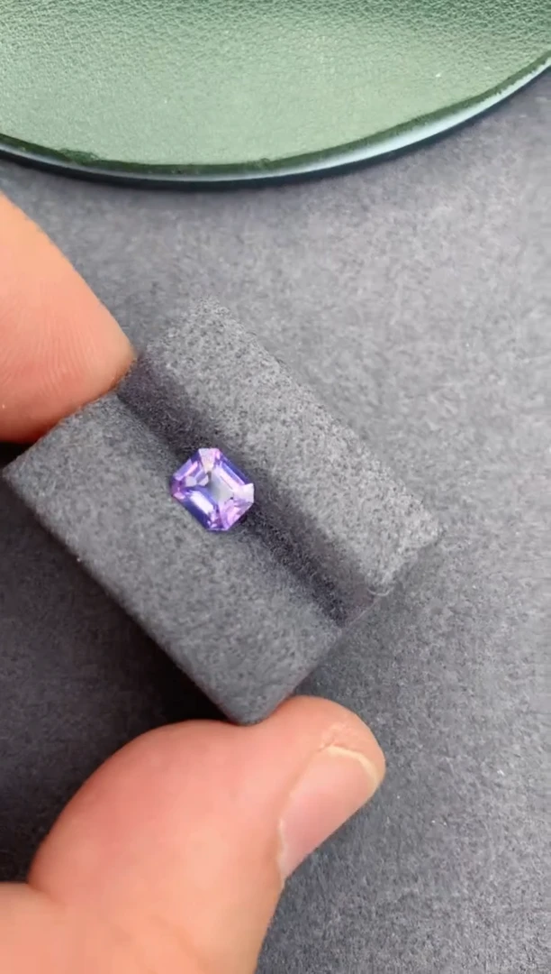 裸石彩色蓝宝石1.12ct 无烧紫蓝宝