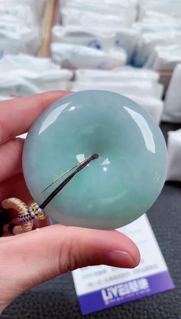 【闪购商品】翡翠颈饰未镶嵌00006145