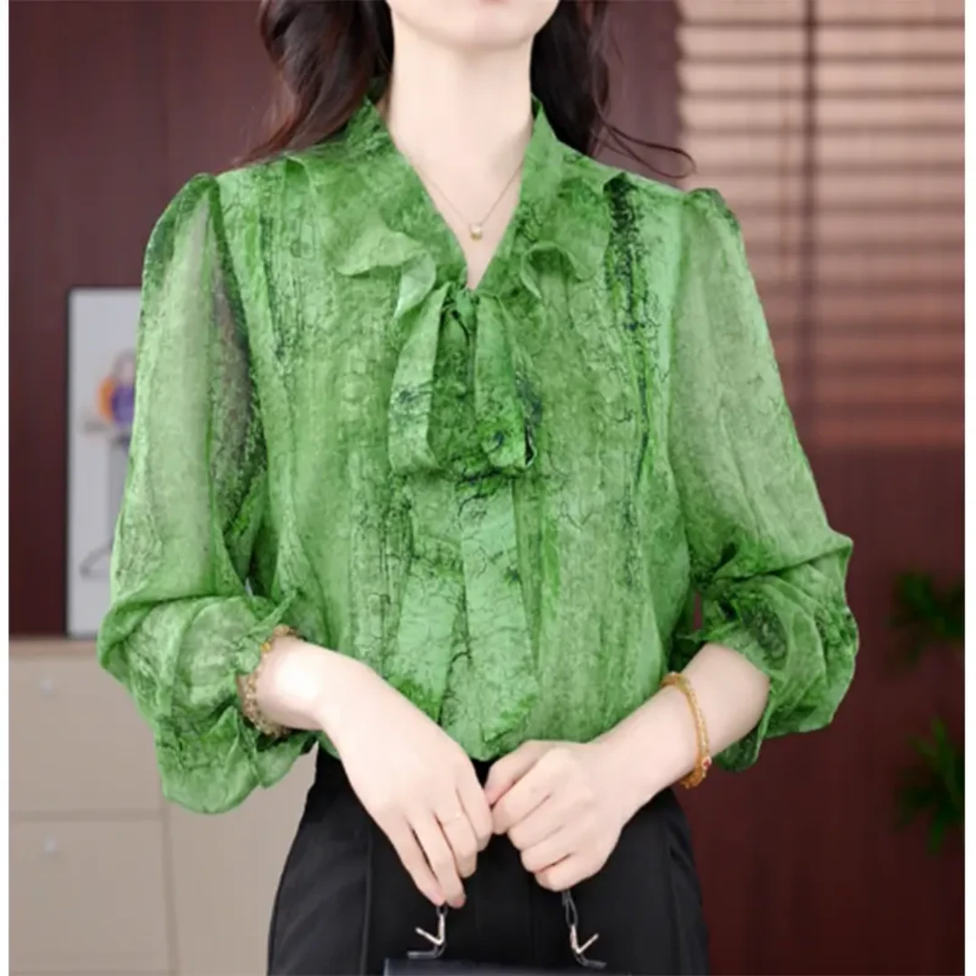 翠意流淌巧织春景2025春季新品印花系带减龄法式女士小衫
