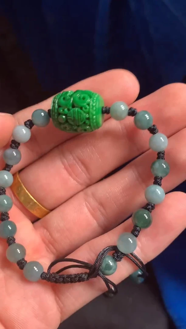 颈饰未镶嵌翡翠缅甸翡翠