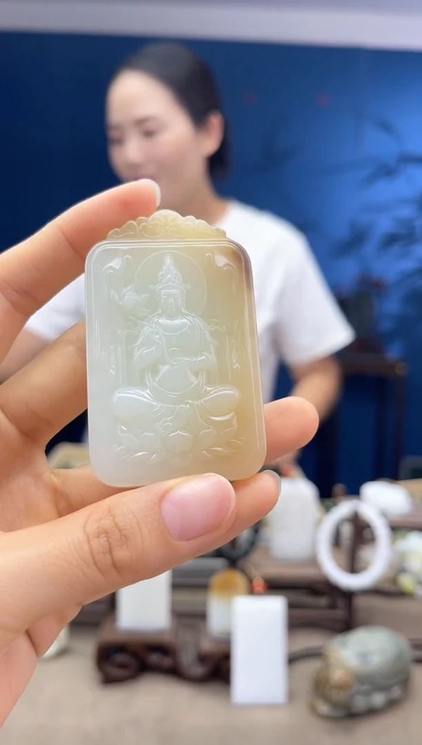 和田玉未镶嵌颈饰1