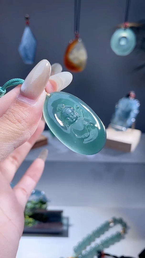 颈饰未镶嵌翡翠宝宝普贤