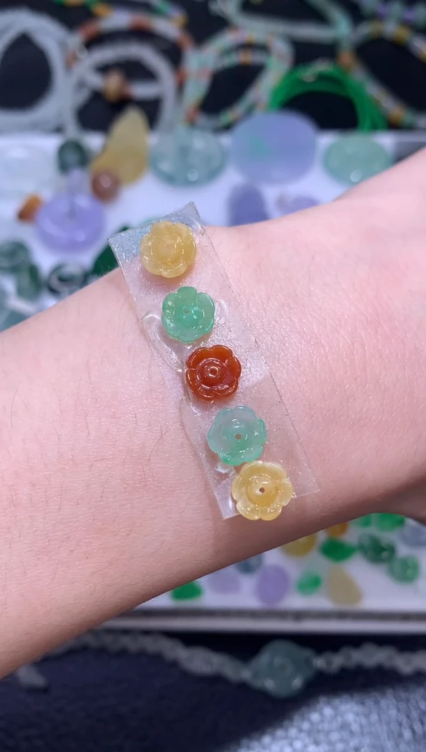 未镶嵌定制翡翠一套花花