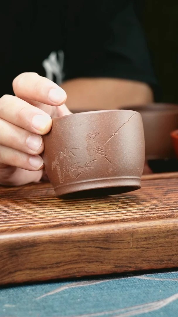 茶杯紫砂茗有清香
