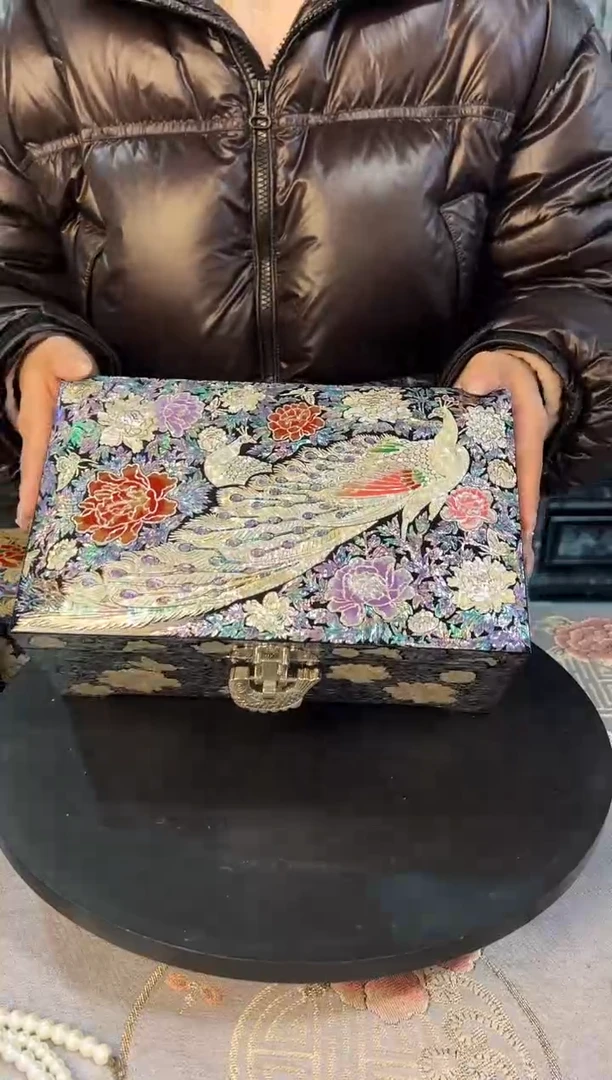 中号黑底全满螺·弘贝雅螺钿漆器文化馆