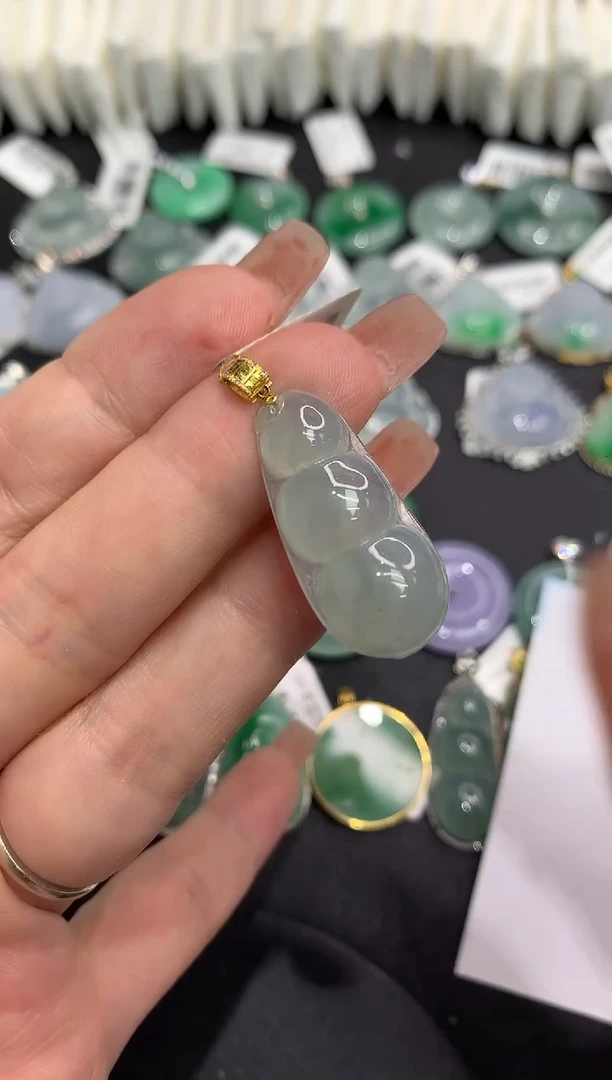吊坠(不含链)18K金镶嵌翡翠111111111111
