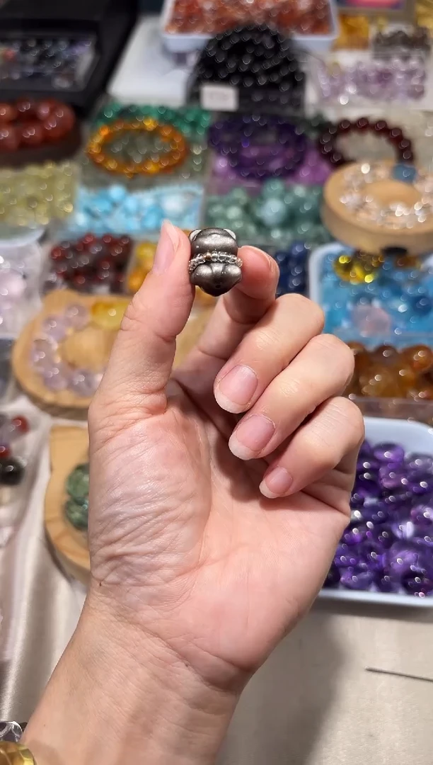 水晶手串未镶嵌银耀小熊单颗