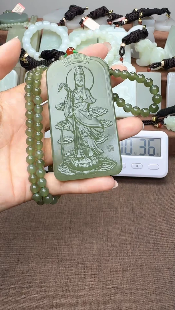 颈饰未镶嵌和田玉1