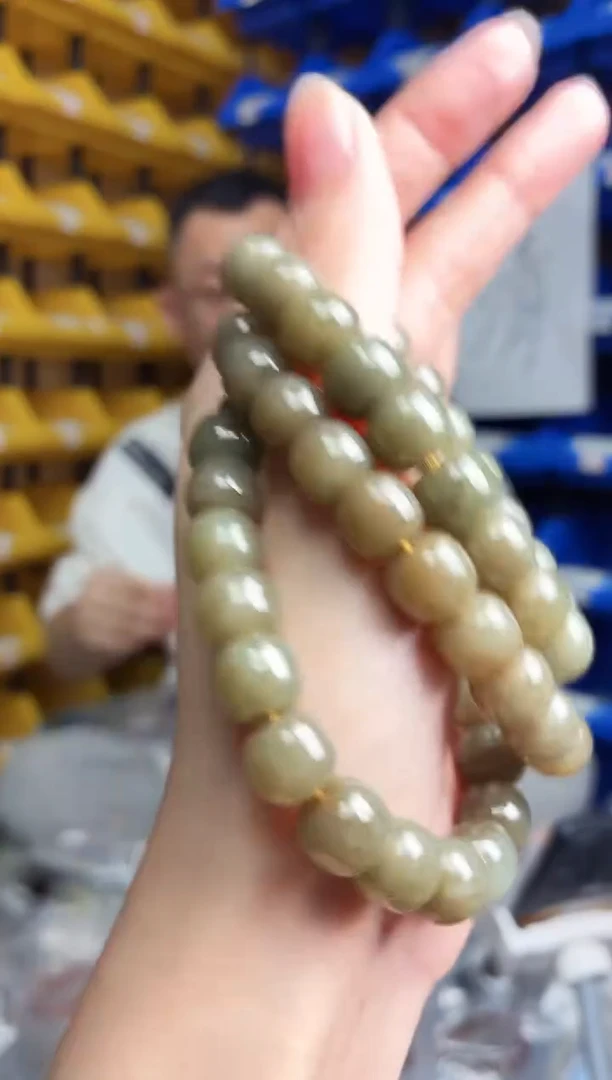未镶嵌手串和田玉329