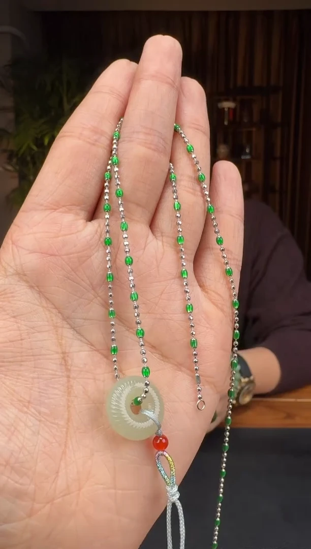 【闪购商品】和田玉13未镶嵌2.24刘洋多样性发货配链子