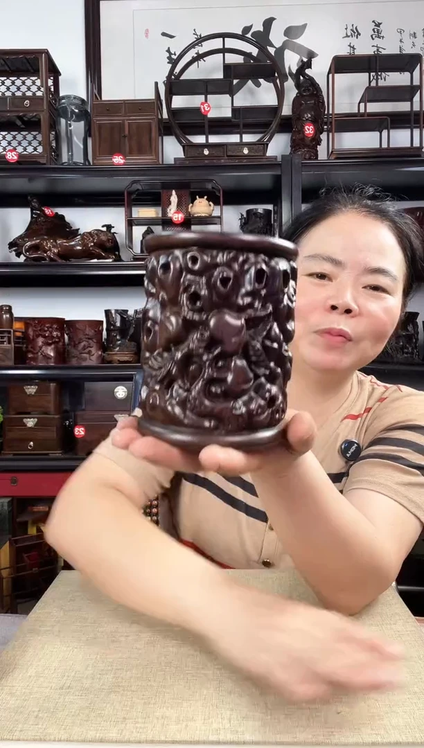 木寿桃笔筒老李红木工艺品