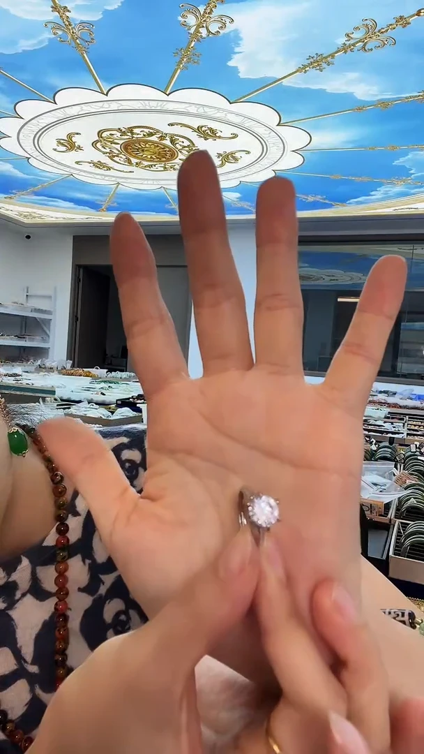 铁合金亚克力戒指
