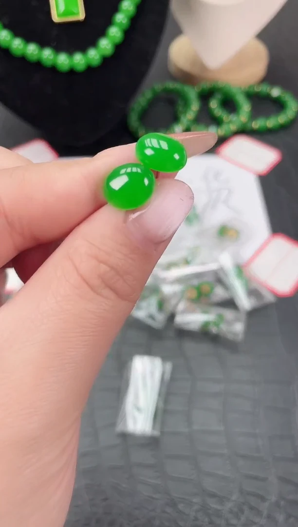 未镶嵌翡翠耳饰蛋面耳钉