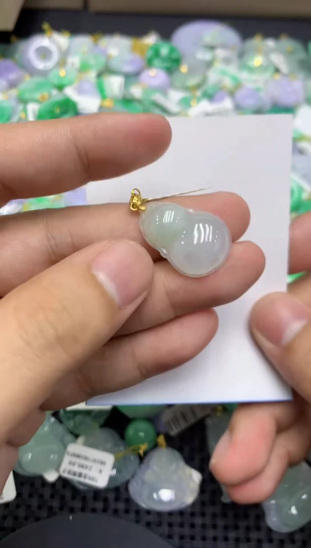 颈饰未镶嵌翡翠天然缅甸翡翠A货