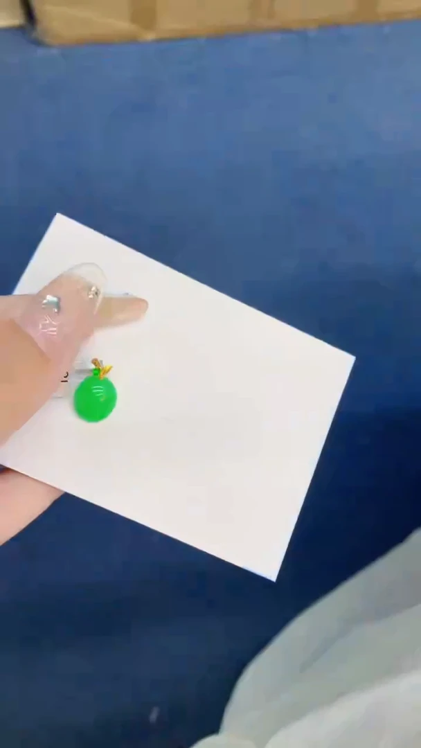 翡翠18K金镶嵌吊坠(不含链)1