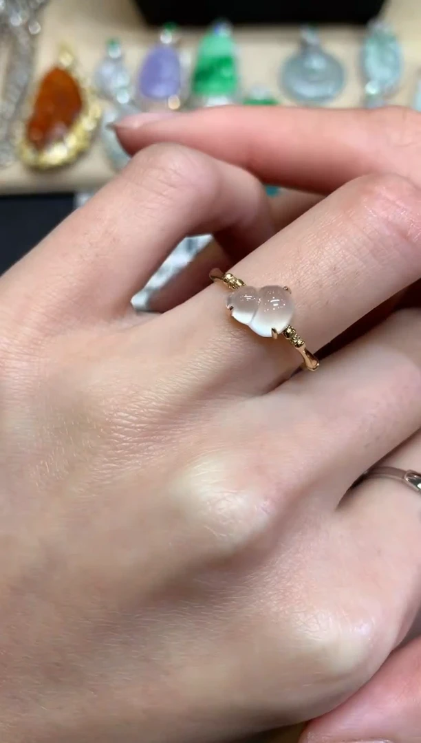 【闪购商品】翡翠戒指18K金镶嵌葫芦【无服务费】