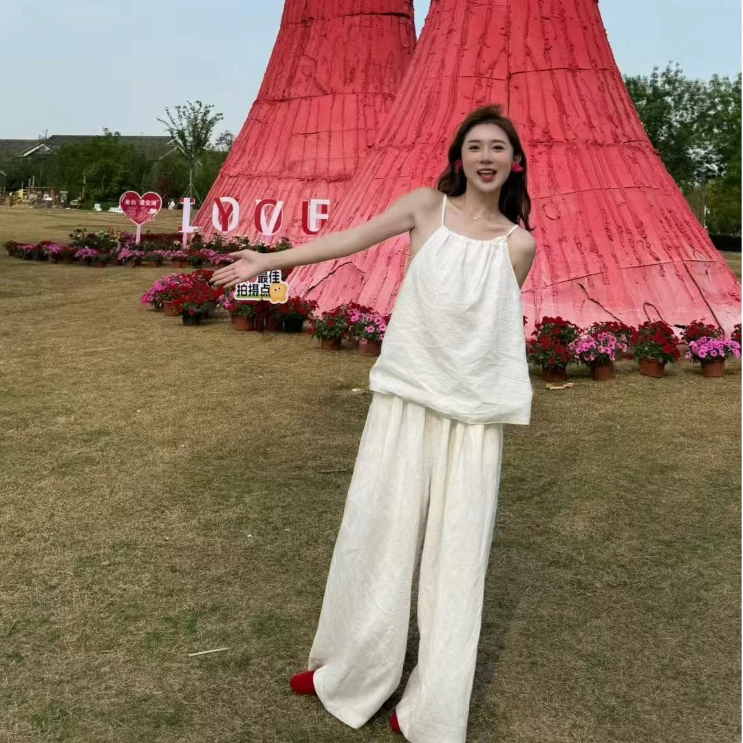 法式小吊带无袖上衣女夏季时尚松弛感度假风休闲百搭阔腿裤两件套