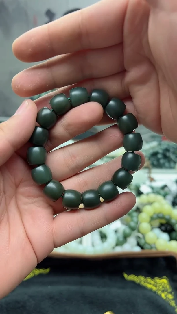 手串未镶嵌和田玉14花土沟