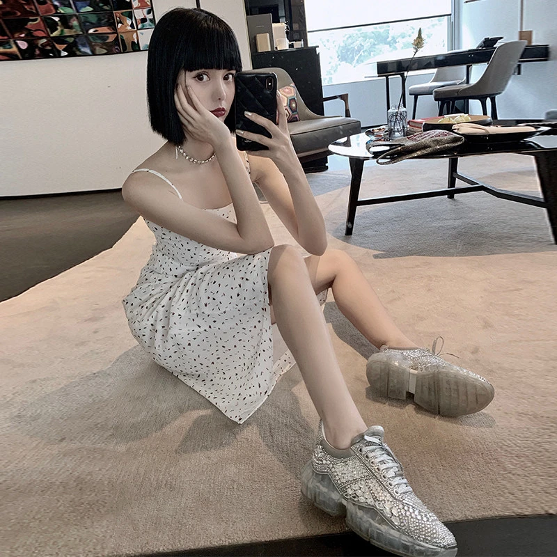 汤元家sd 19Q0043甜美吊带连衣裙