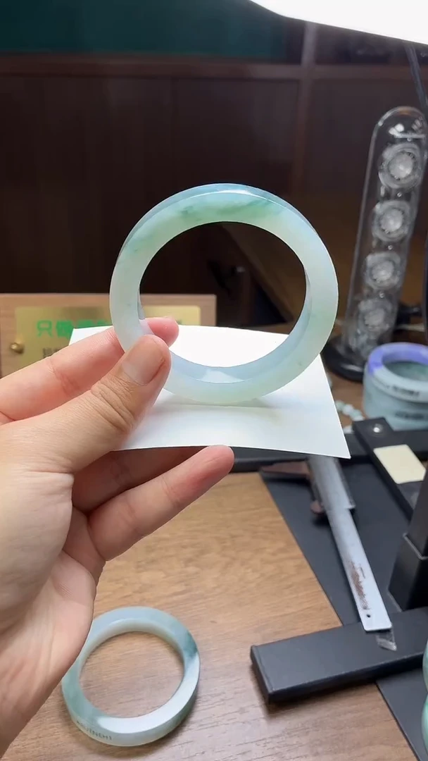 未镶嵌手镯定制翡翠K****y定制