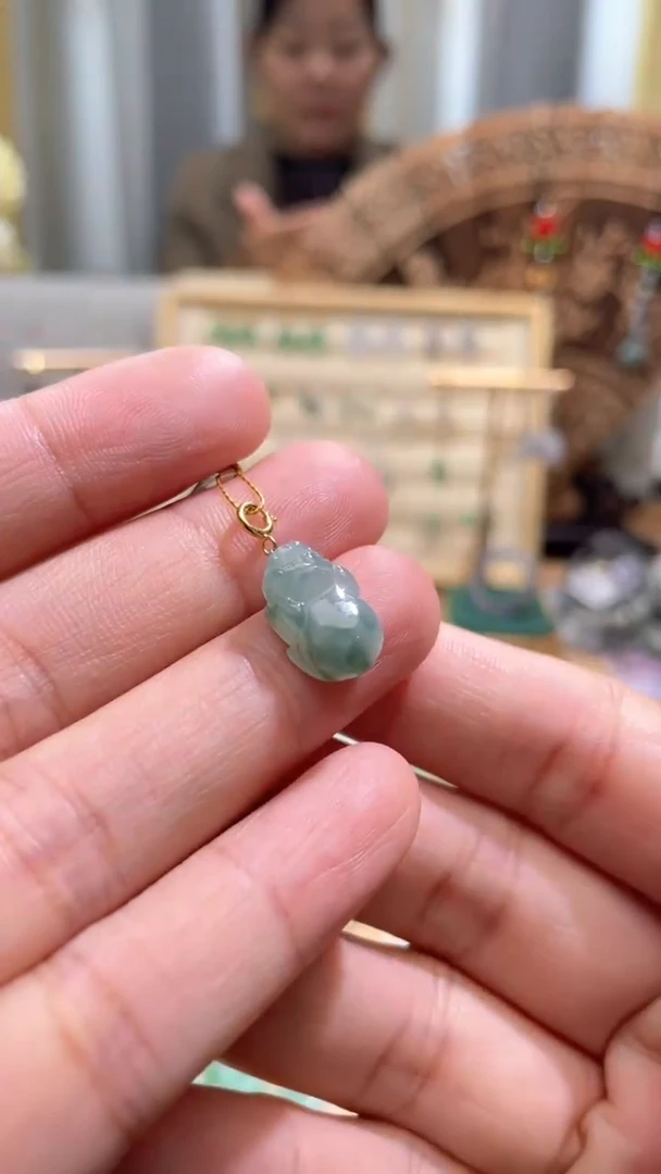 【闪购商品】翡翠颈饰18K金镶嵌貔貅