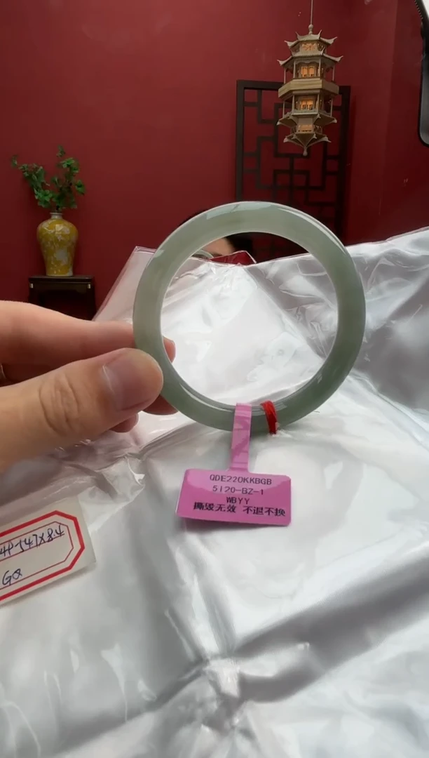 未镶嵌手镯（圆镯）翡翠翡翠手镯3