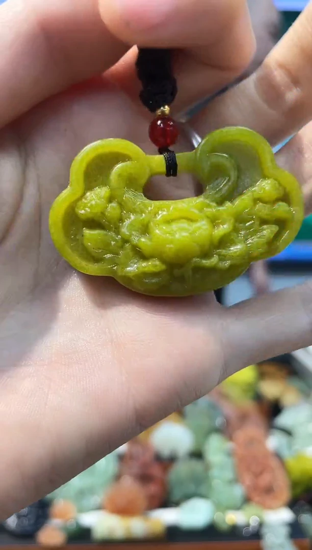 【闪购商品】岫玉吊坠未镶嵌·