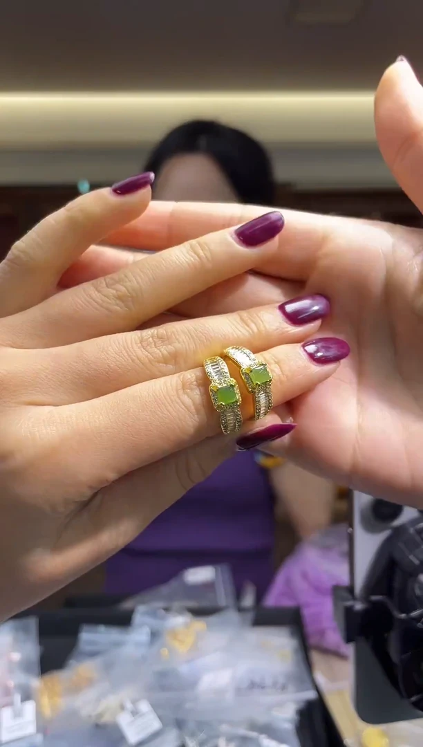 未镶嵌戒指和田玉（多样性发一件）