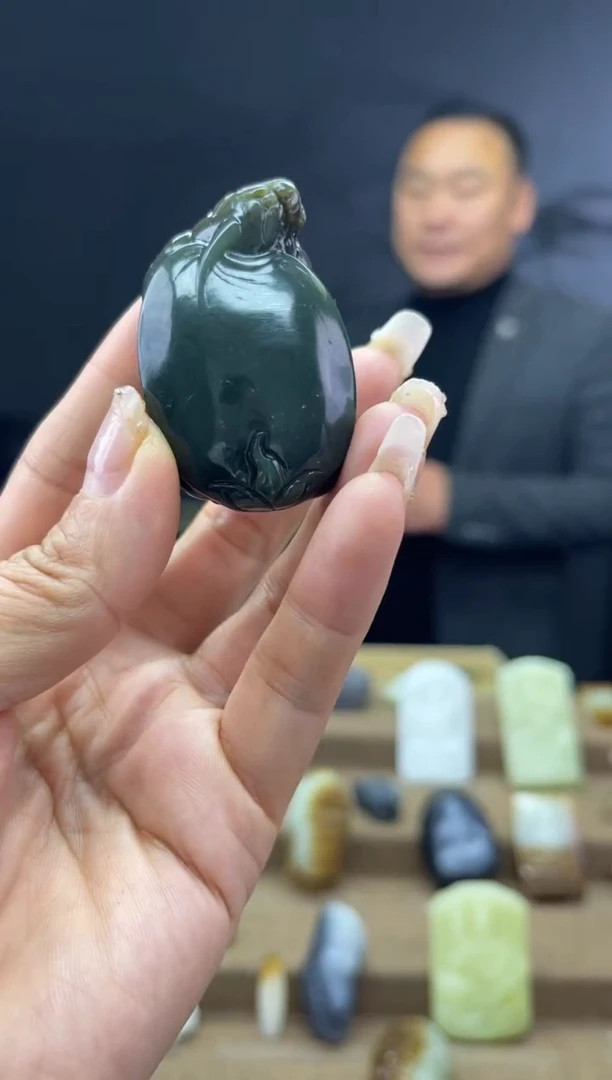 颈饰未镶嵌和田玉11