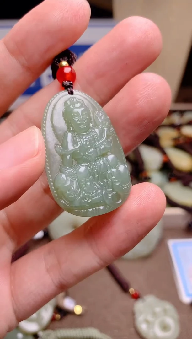 和田玉未镶嵌颈饰1