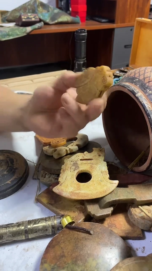 硅化玉奇石未镶嵌19