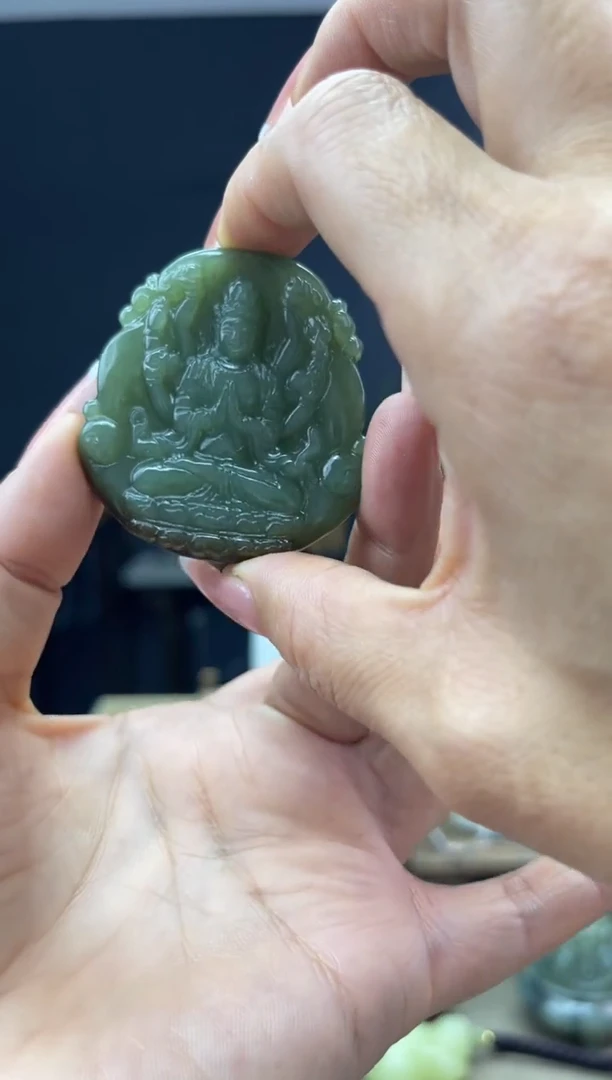 颈饰未镶嵌和田玉1