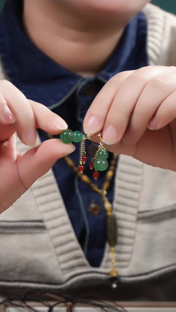 合金耳钉玛瑙/玉髓葫芦滴流 多样性发一