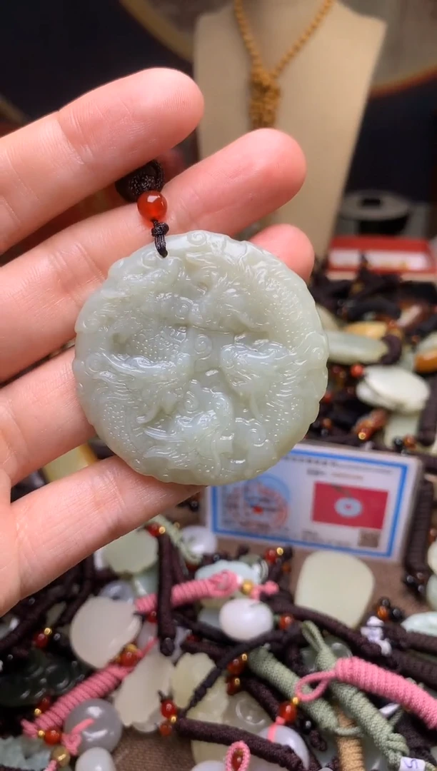 颈饰未镶嵌和田玉新疆料青海料清水和田玉吊坠