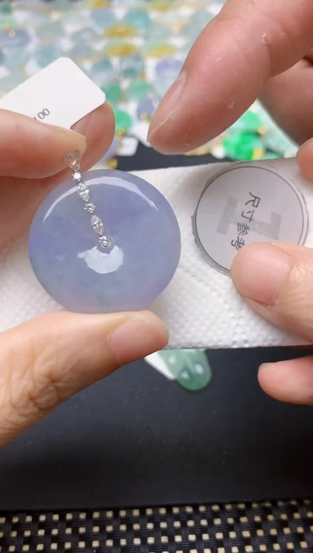 翡翠18K金镶嵌颈饰天然缅甸A货翡翠