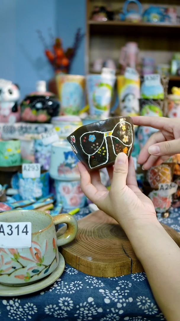 （釉下五彩·高温瓷）