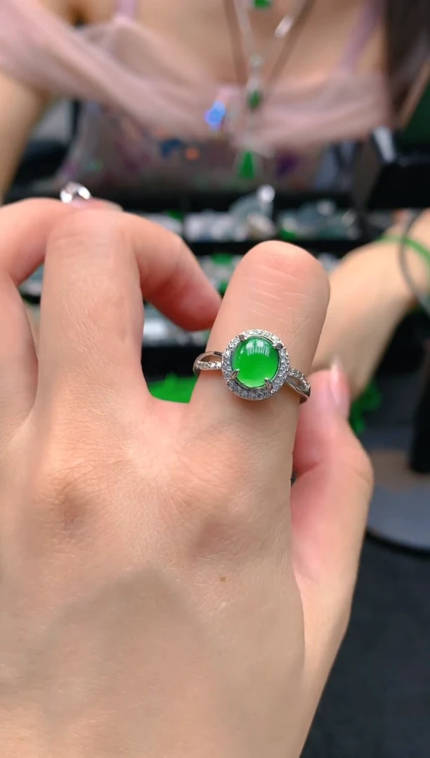 翡翠未镶嵌颈饰天然A货翡翠